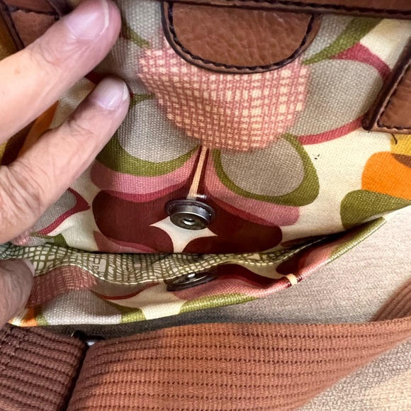 Vtg Fossil Key-per Floral Crossbody Bag in Brown and Orange - Picture 6 of 11